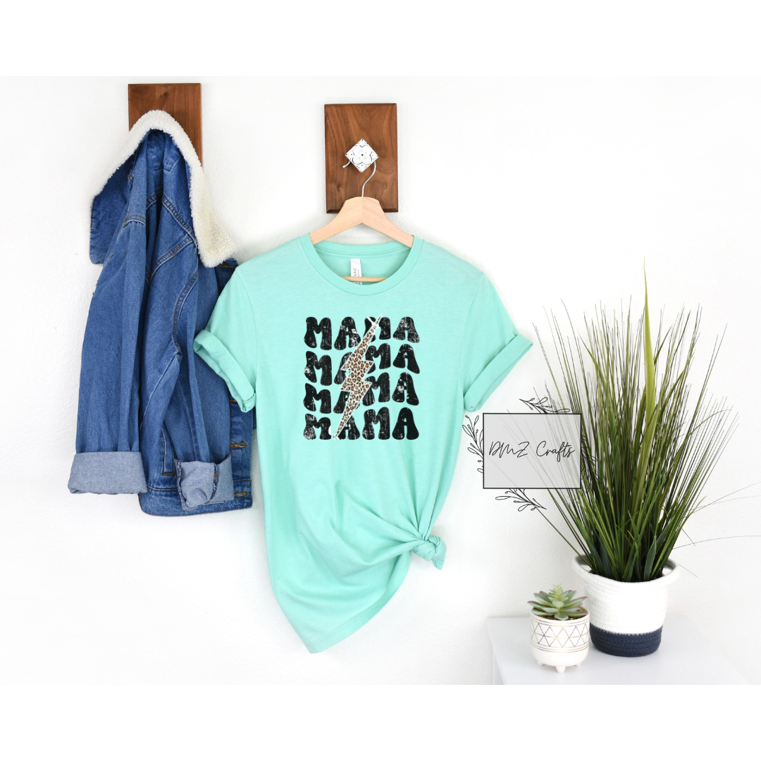 Distressed MAMA T-Shirt