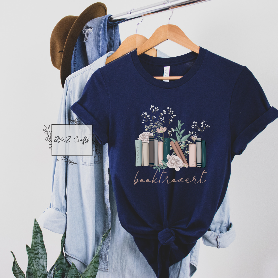 Booktrovert T-Shirt